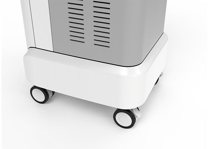 3 In 1 RF Fractional CO2 เลเซอร์ความถี่วิทยุ 10600nm AC 220V / 110V 10A