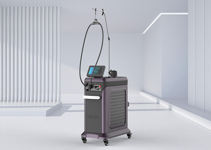 เครื่องกำจัดขนด้วยเลเซอร์ ND Yag Alexandrite 755 นาโนเมตร 3680W สำหรับคลินิกซาลอน